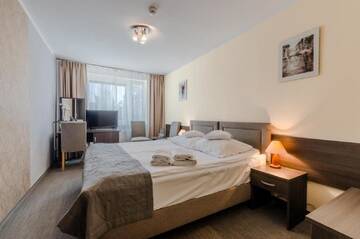Фото номера Двухместный номер с 1 кроватью Отель Hotel IKAR г. Быдгощ 3