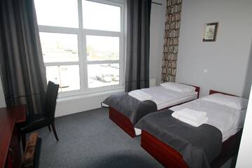 Фото номера Двухместный номер с 2 отдельными кроватями Отель Hotel Centrum г. Быдгощ 4